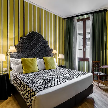 Mate Collection Isabella, Hotell