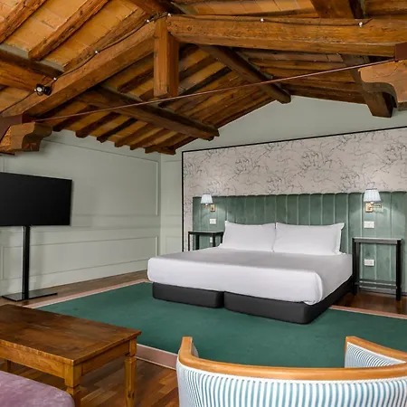 Hotell Mate Collection Isabella, 4*