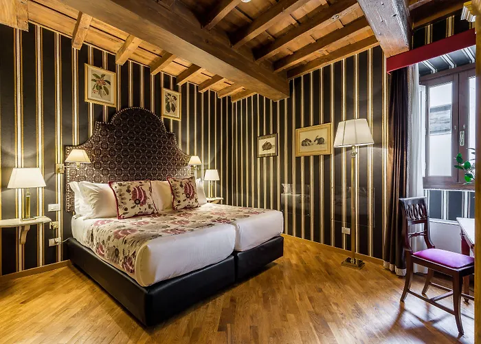 Mate Collection Isabella, Hotel Florence