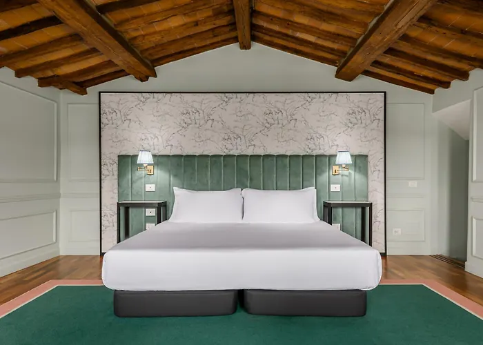 Mate Collection Isabella, Hotel