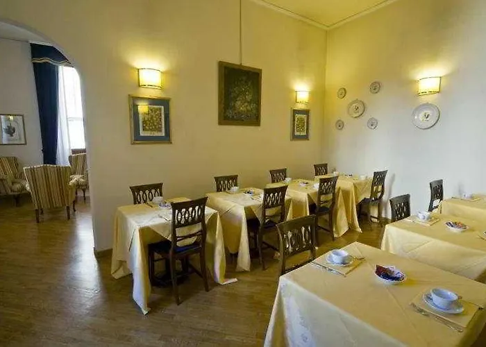 Mate Collection Isabella, Florence